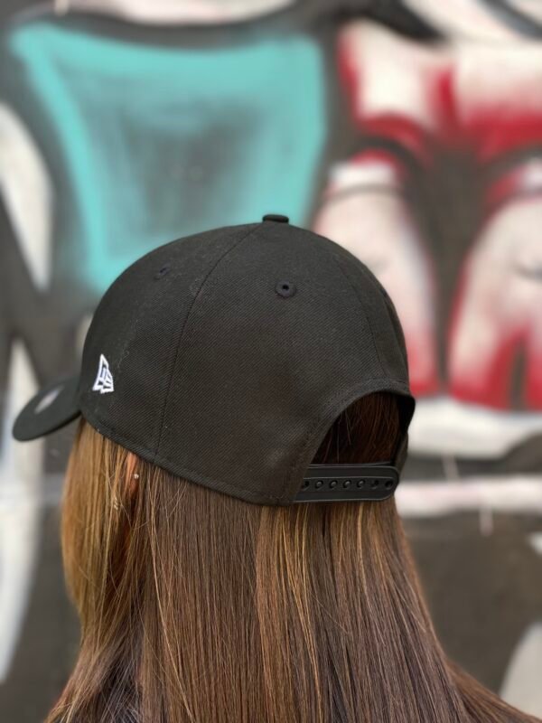 BONÉ NEW ERA ABA CURVA NFL RAIDERS PRETO - Imagem 3