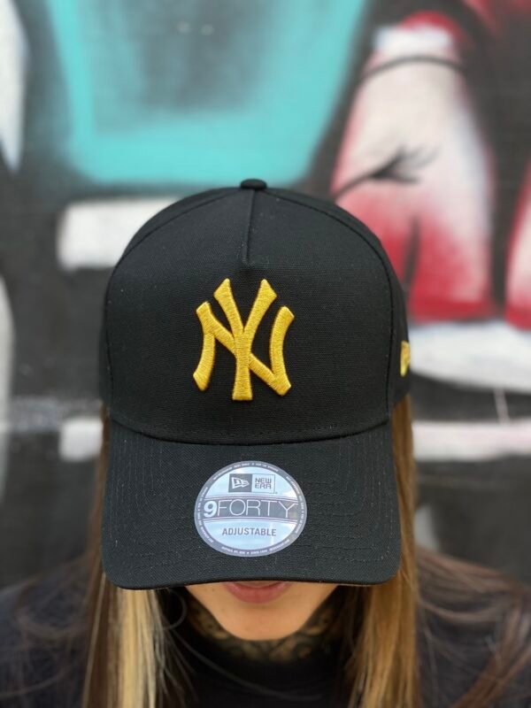 BONÉ NEW ERA ABA CURVA MLB NEW YORK YANKEES PRETO