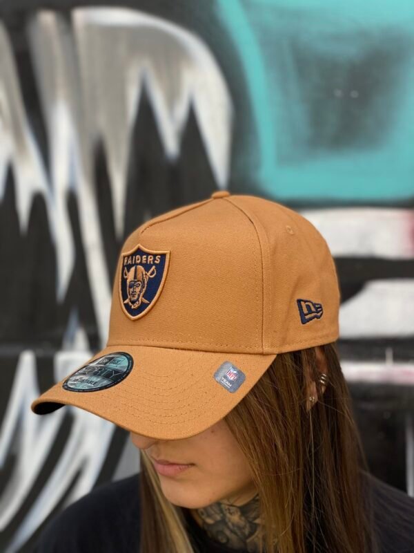 BONÉ NEW ERA ABA CURVA NFL RAIDERS CÁQUI - Imagem 2