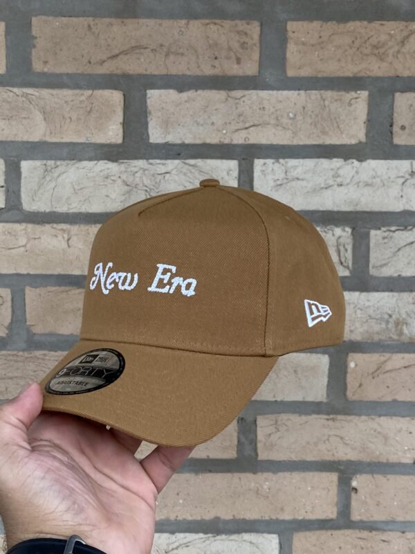 BONÉ ABA CURVA NEW ERA CLASSIC KAKI - Imagem 2
