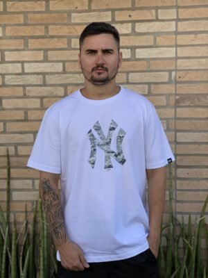 CAMISETA NEW ERA NY CAMO BRANCO