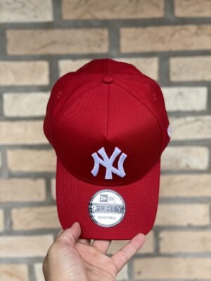 BONÉ NEW ERA ABA CURVA CORE NY VERMELHO