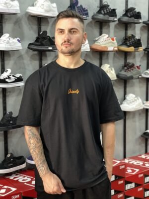 CAMISETA GRIZZLY MINI BORDADO PRETO