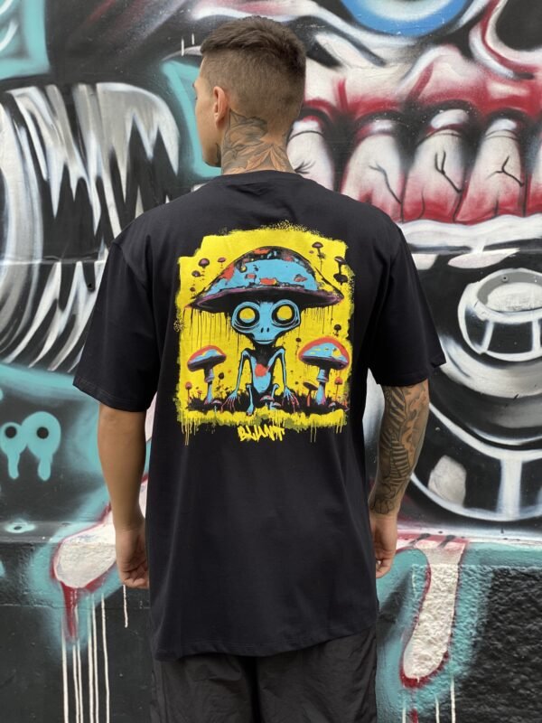 CAMISETA BLUNT ALIEN MUSHROOM PRETO - Imagem 2