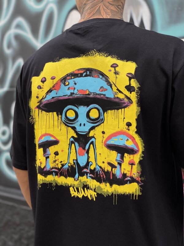 CAMISETA BLUNT ALIEN MUSHROOM PRETO