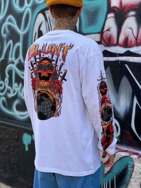 CAMISETA ML BLUNT FIRE SKULL NEW WHITE