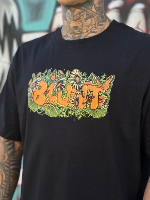 CAMISETA BLUNT BOTANICAL CHEERS PRETO - Imagem 2