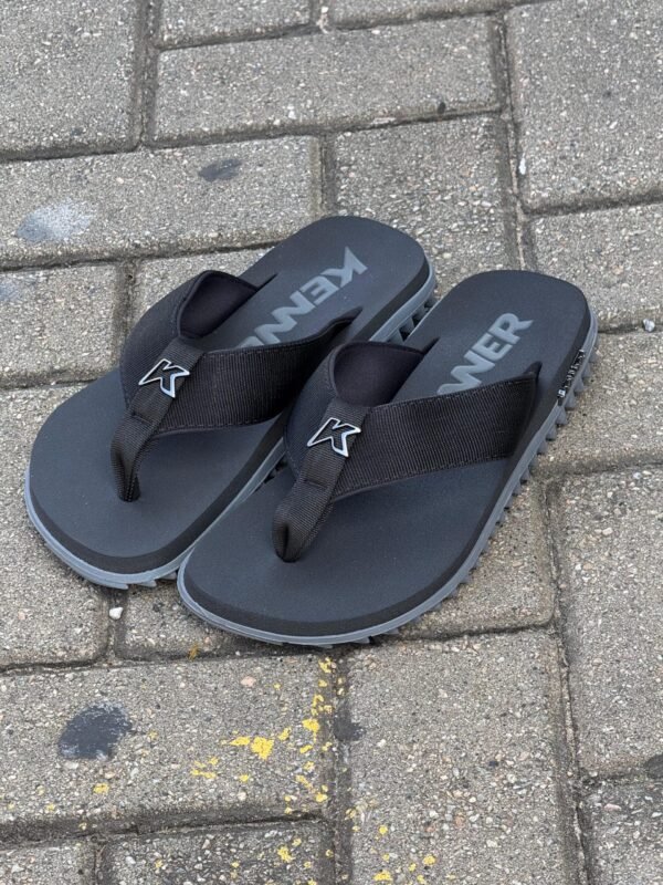 Chinelo Kenner Kivah Preto Cinza