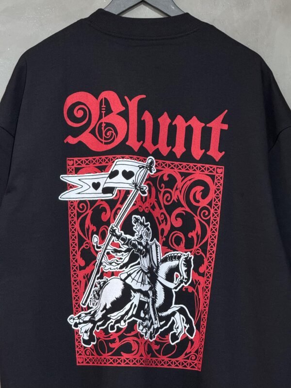 Camiseta Oversized Blunt Gambit Preto - Imagem 4