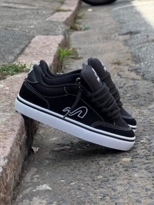 Tênis Tesla Flow Black White