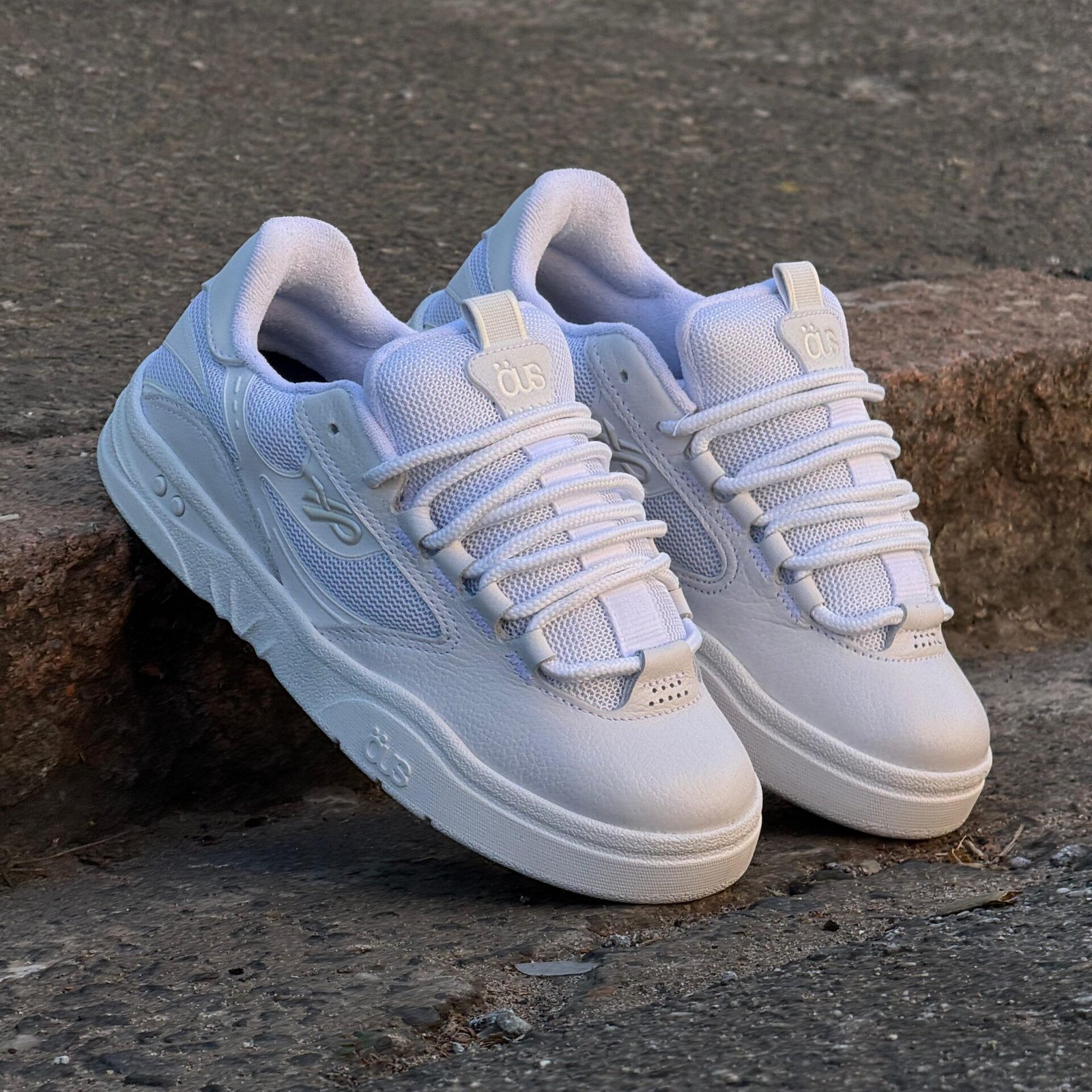 Tênis ÖUS Fluente GTX Branco Reflex - Loja Loko