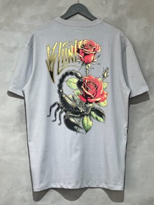 Camiseta  Blunt Scorpion Flower Cinza