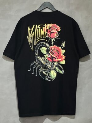 Camiseta Blunt Scorpion Flower Preto