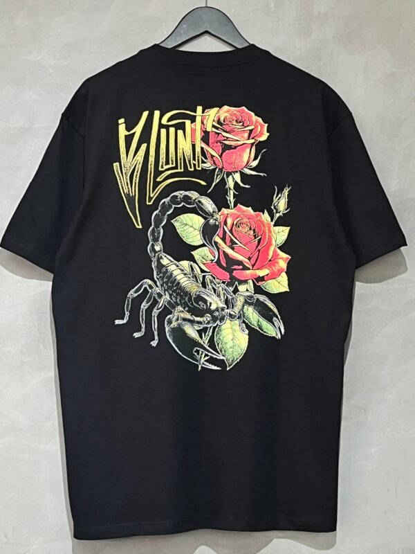 Camiseta Blunt Scorpion Flower Preto - Imagem 4