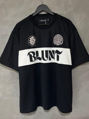Camiseta Blunt Especial Recorte Preto