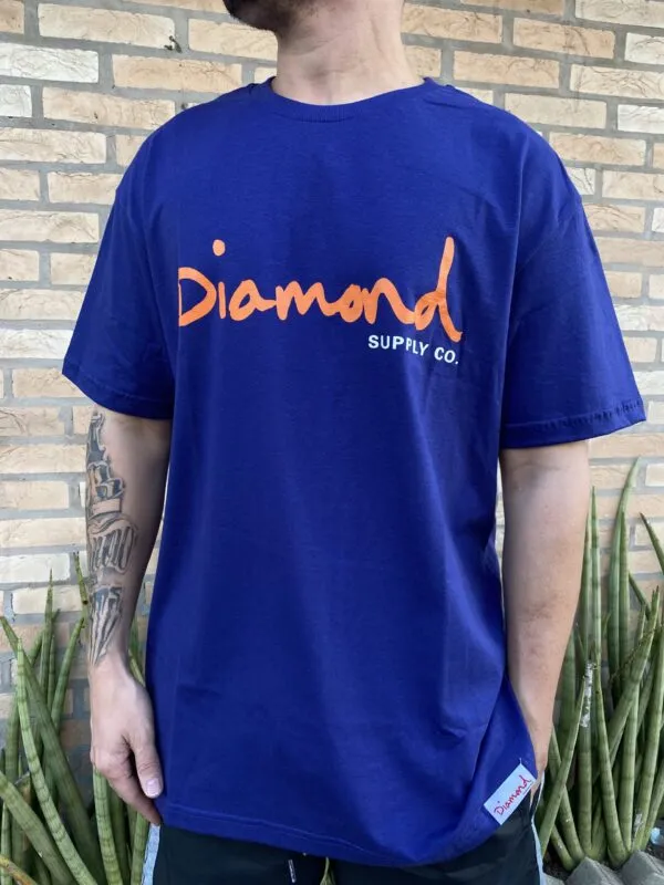 CAMISETA DIAMOND OG SCRPT TEE LOGO  AZUL MARINHO
