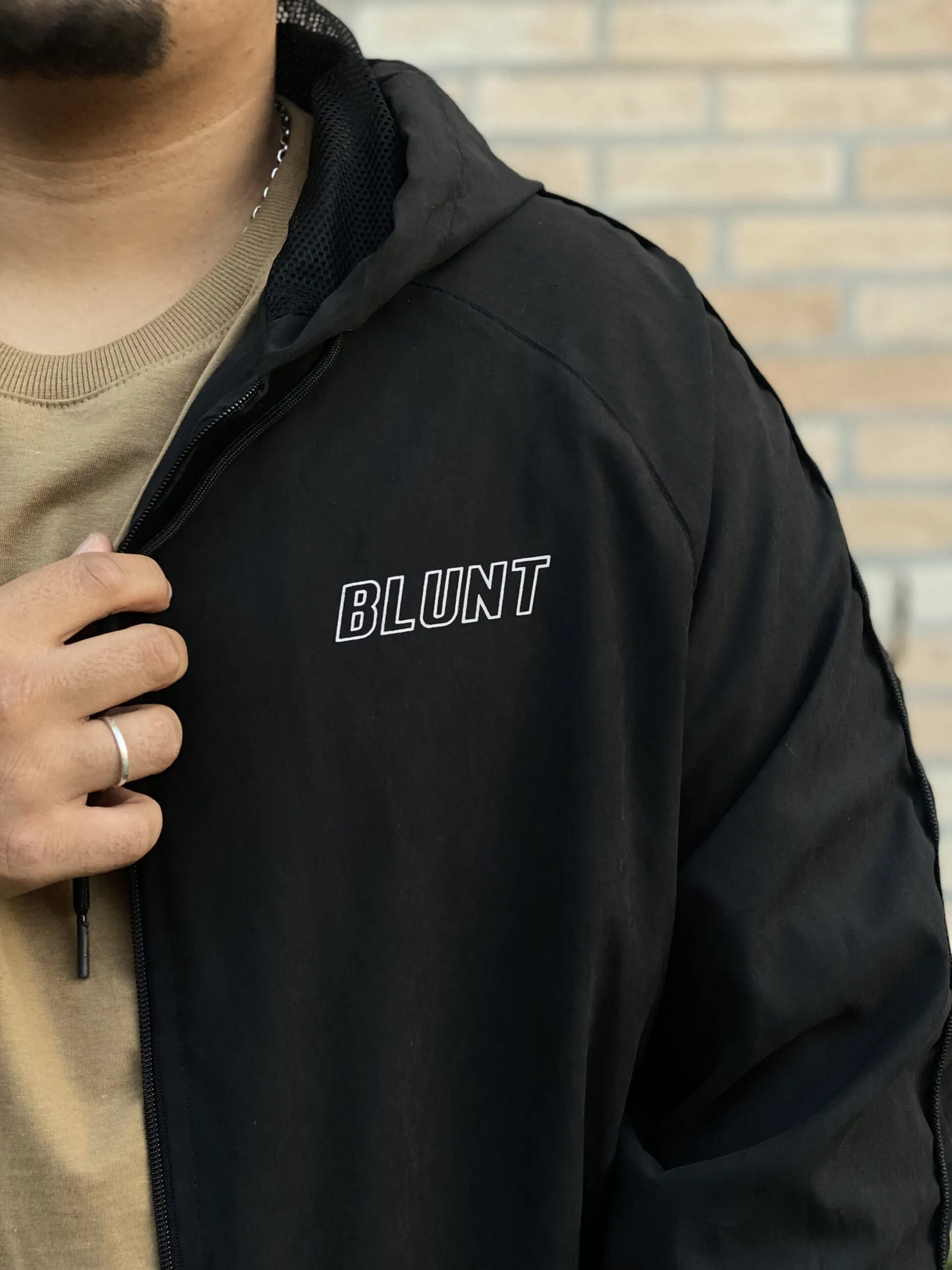 JAQUETA CORTA-VENTO TACTEL BLUNT PRETO - Imagem 3