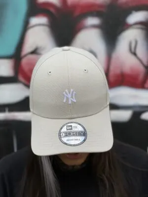 BONÉ NEW ERA ABA CURVA MLB MINI NY BEGE