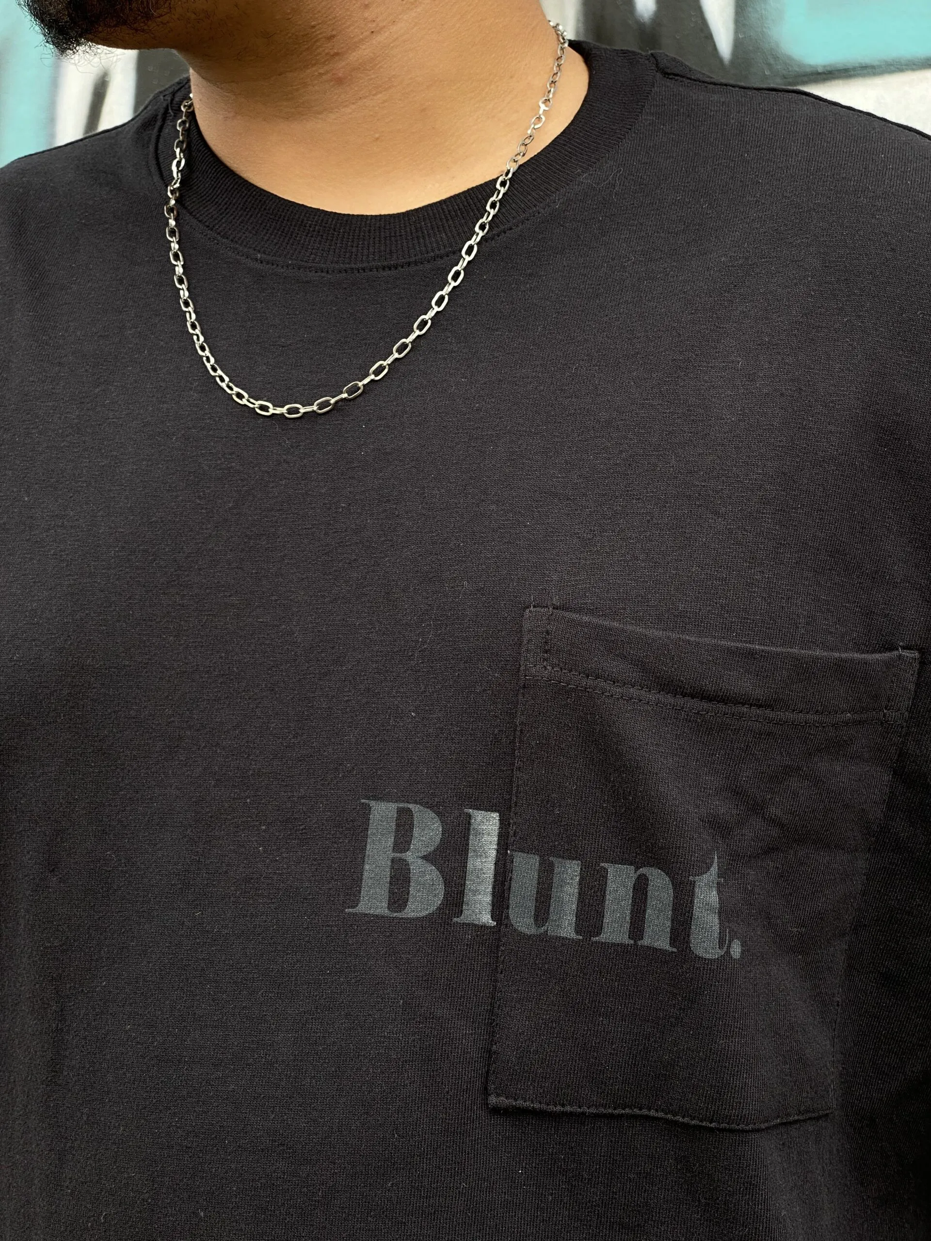 CAMISETA OVERSIZED BLUNT UTICA PRETO - Imagem 2