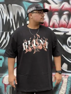 CAMISETA OVERSIZED BLUNT SMOK PRETO