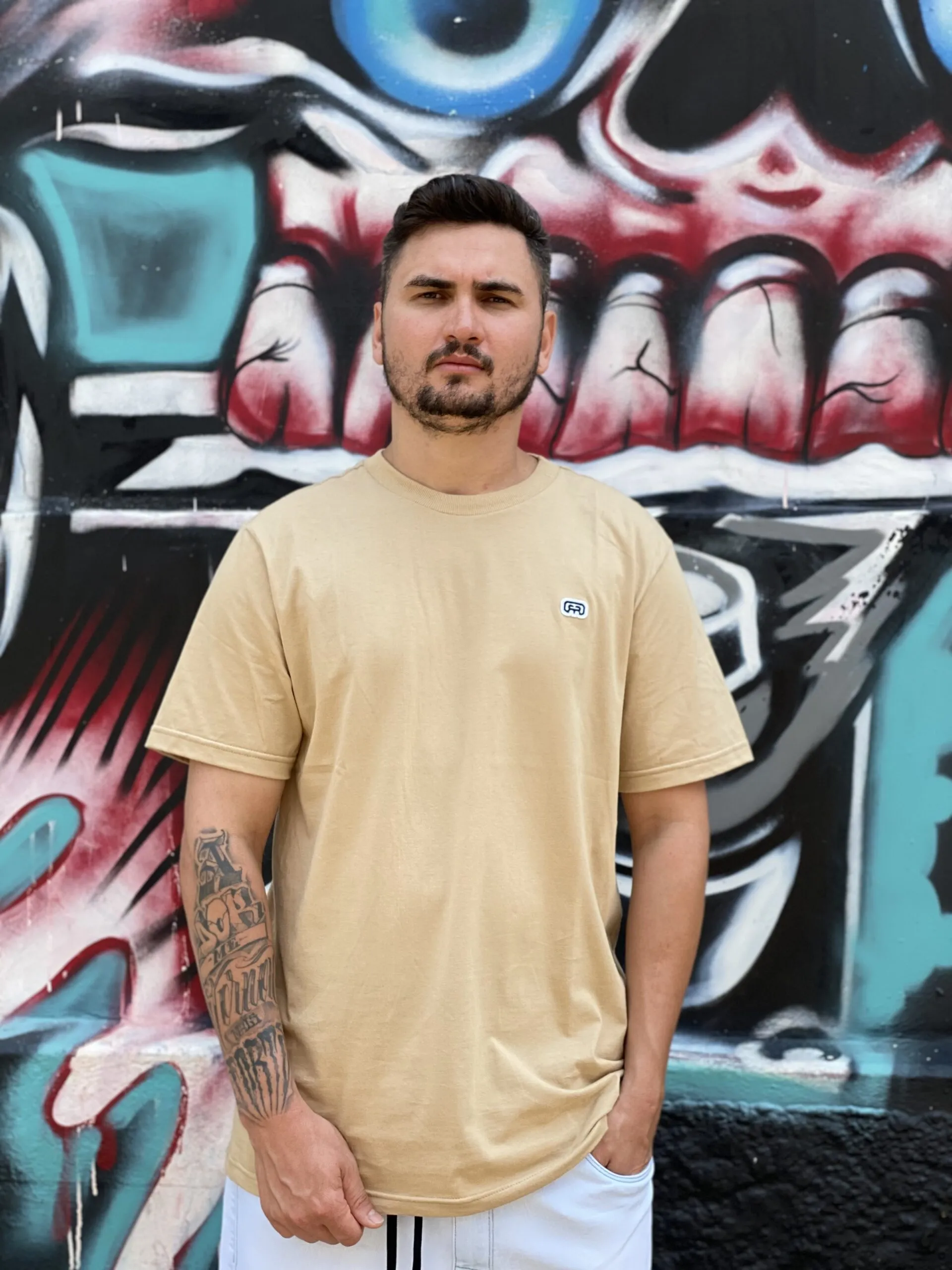 CAMISETA HOCKS MALHA BÁSICA BEGE