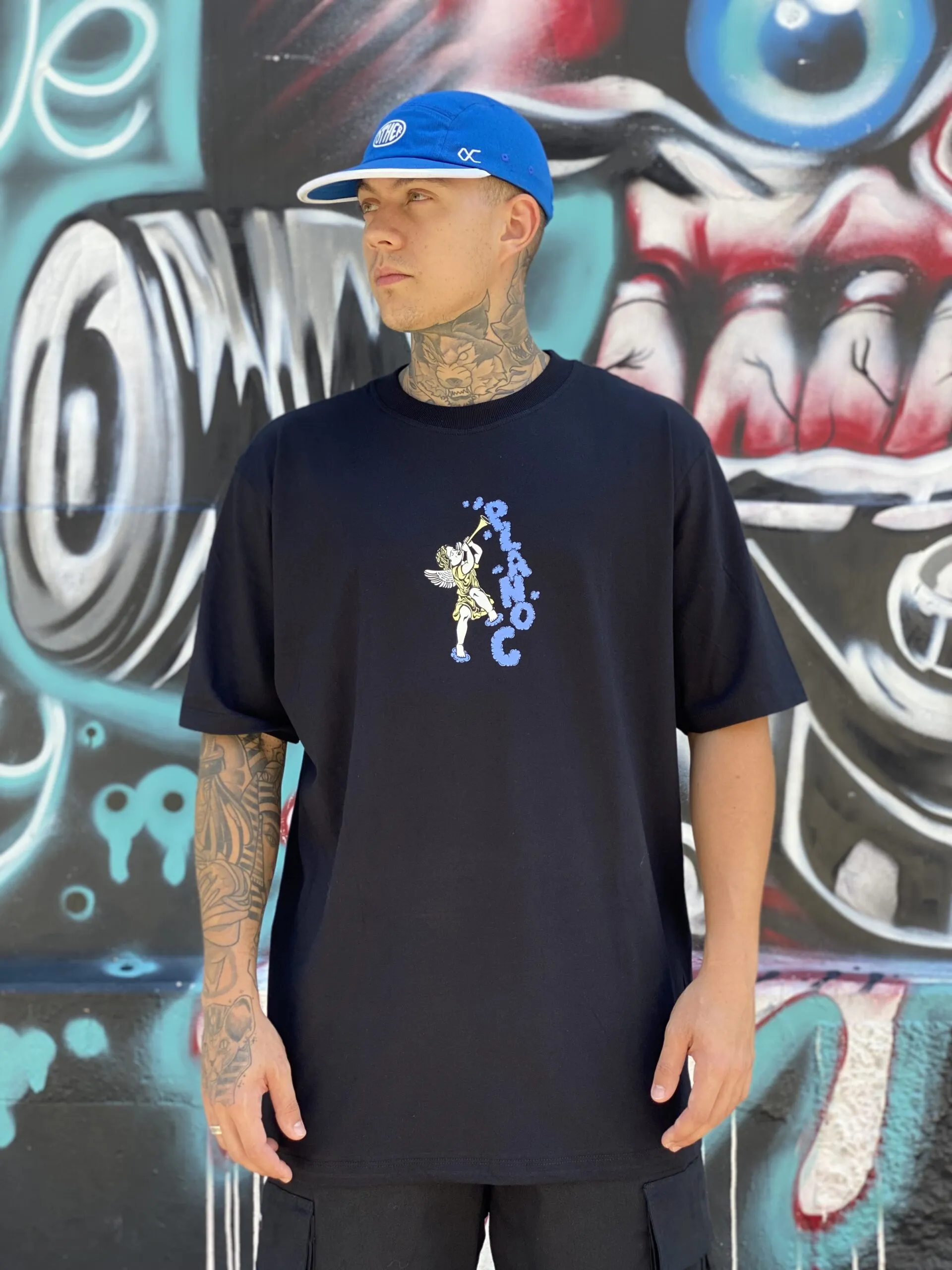 CAMISETA PLANO C. TRUMPET PRETO