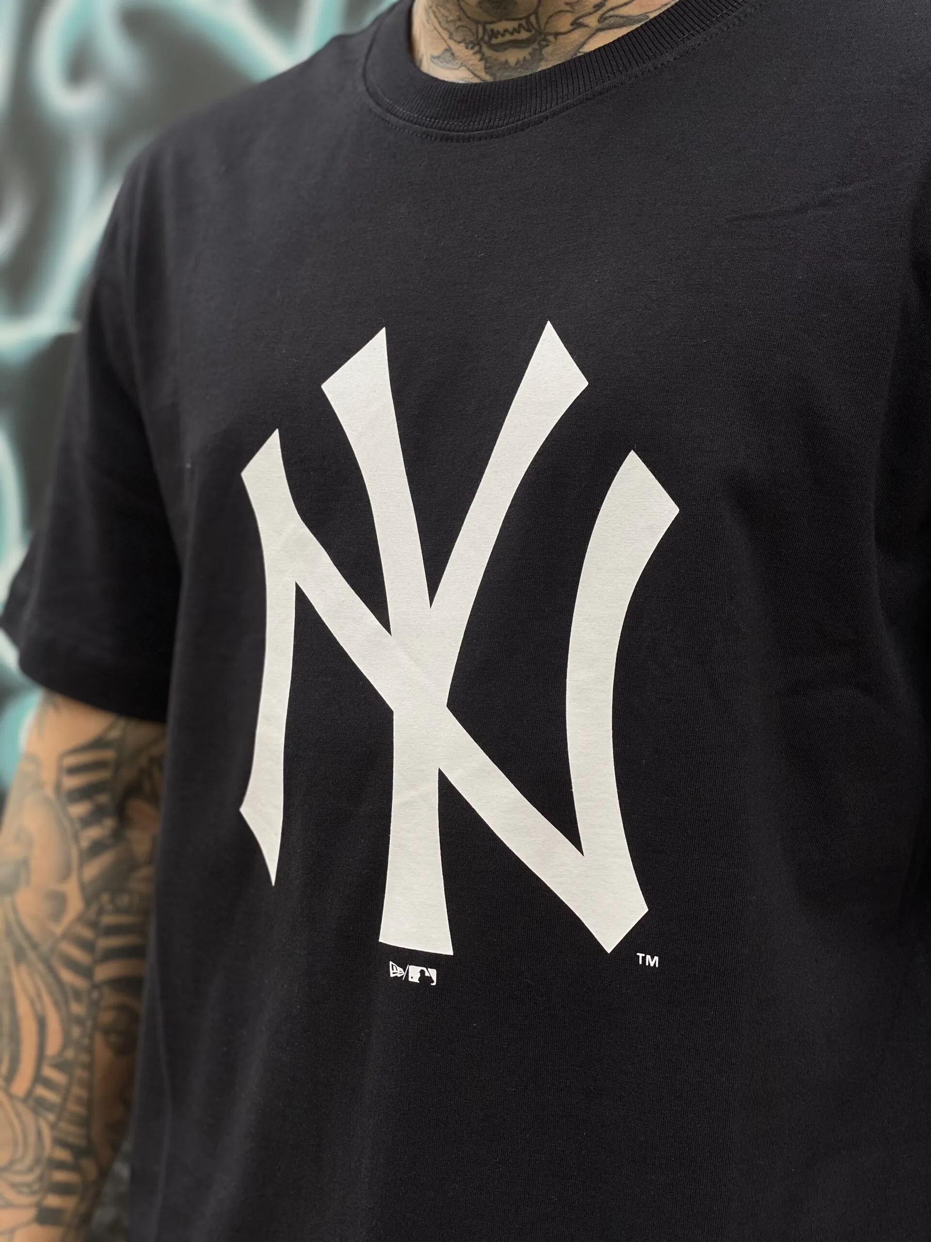 CAMISETA NEW ERA LOGO NY PRETO - Imagem 2