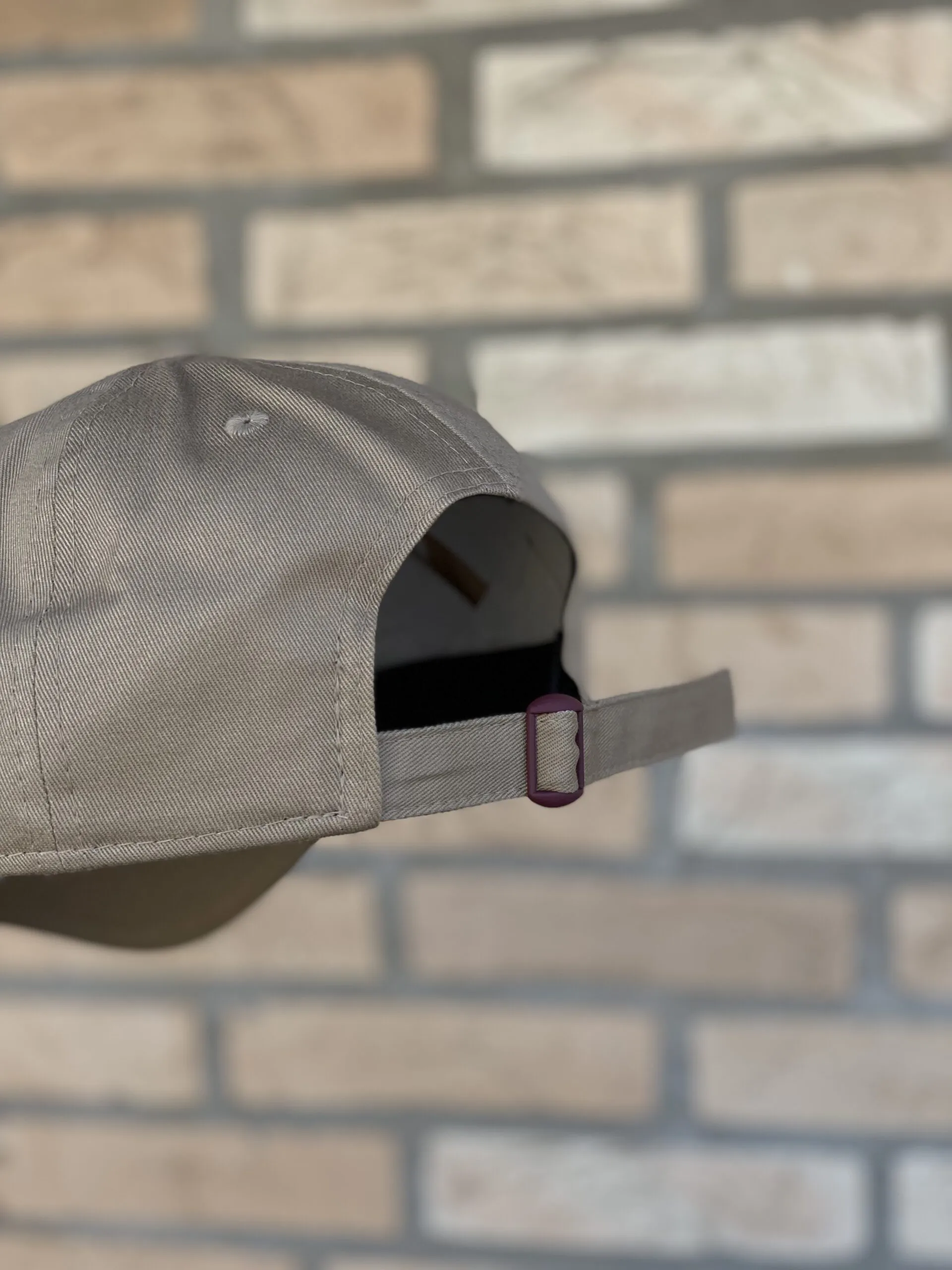 BONÉ NEW ERA DAD HAT BRANDED CAM KAKI - Imagem 4
