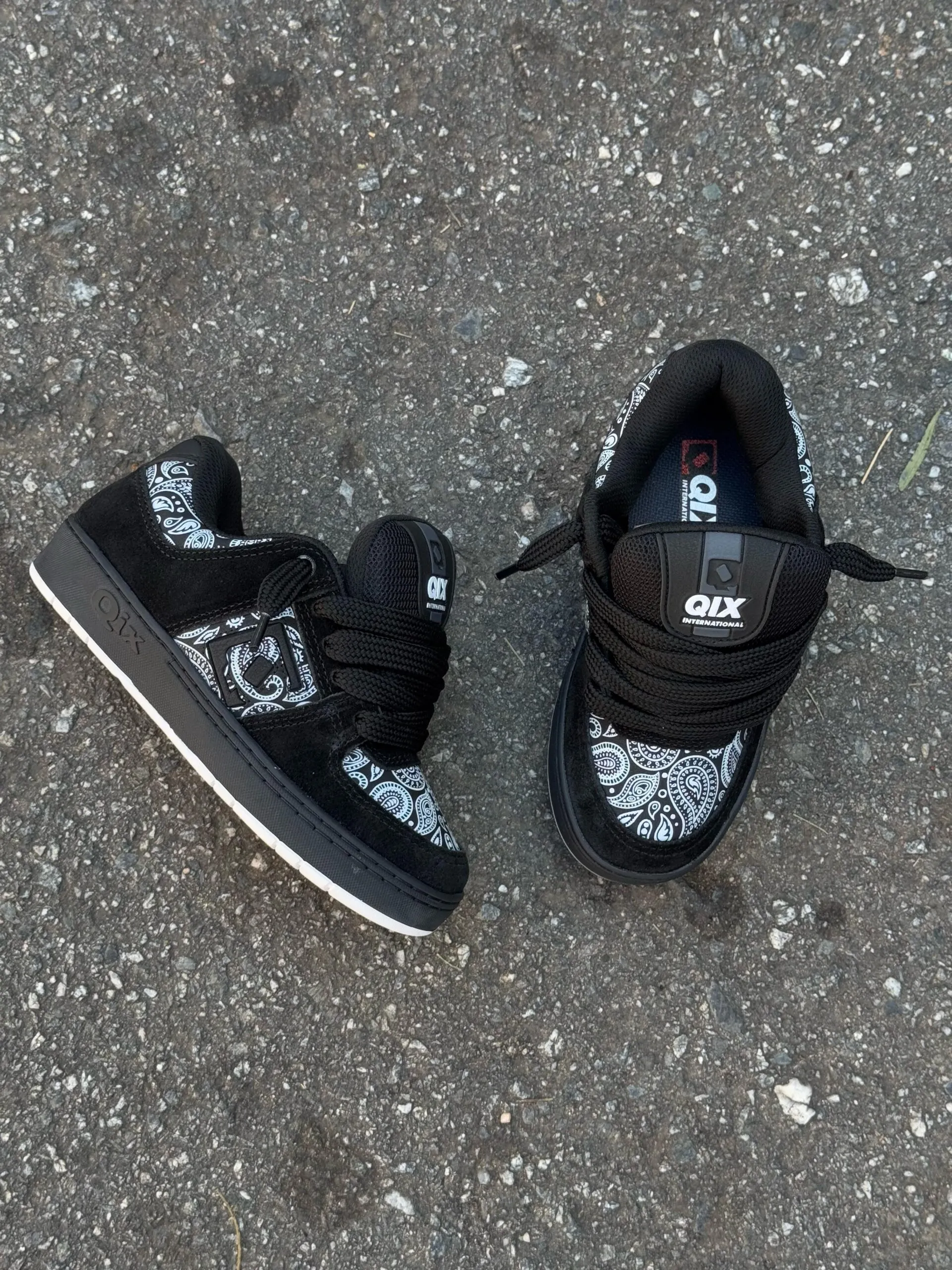 TÊNIS QIX 90S OG PRETO BRANCO - Imagem 5