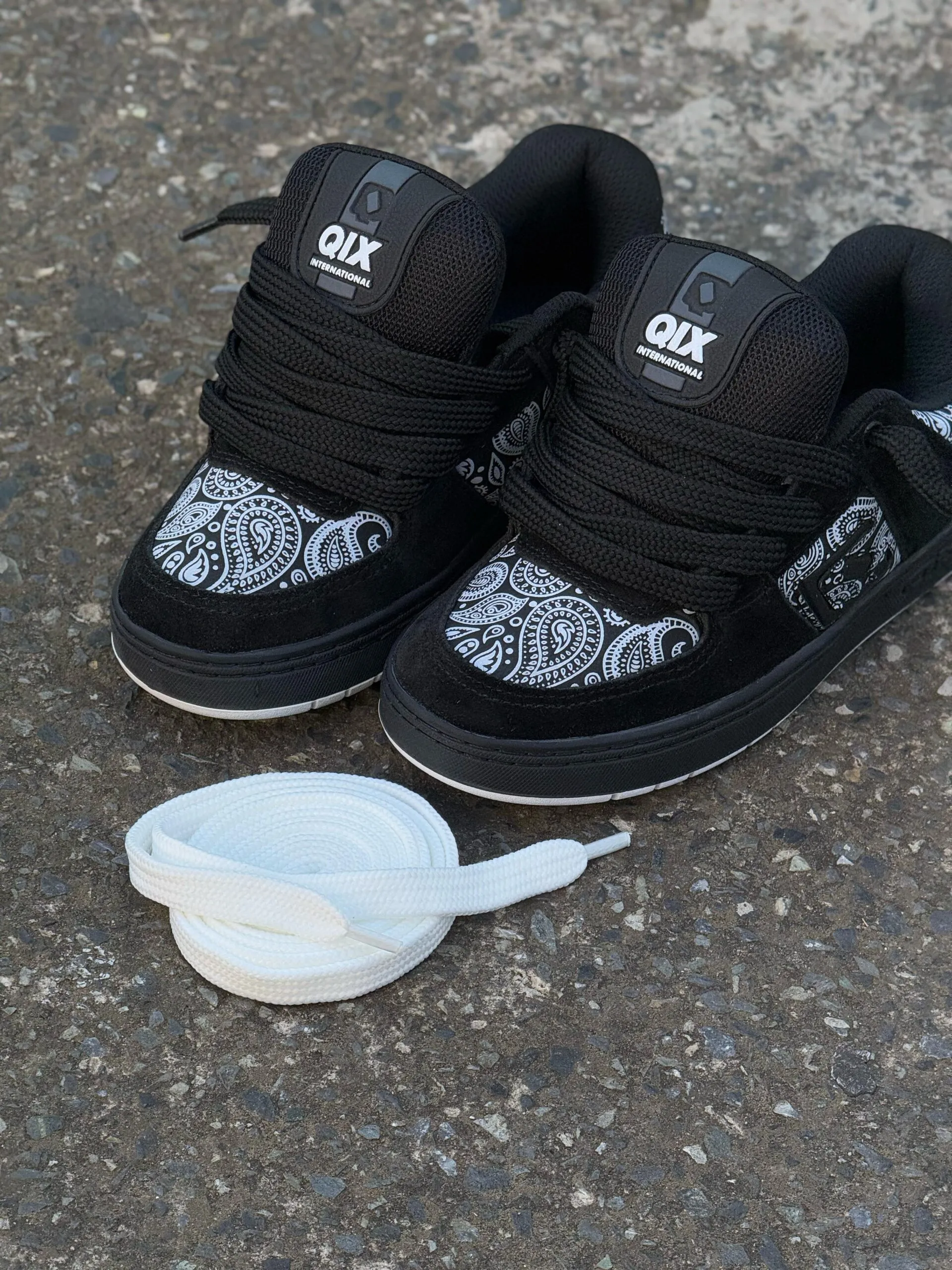 TÊNIS QIX 90S OG PRETO BRANCO - Imagem 8