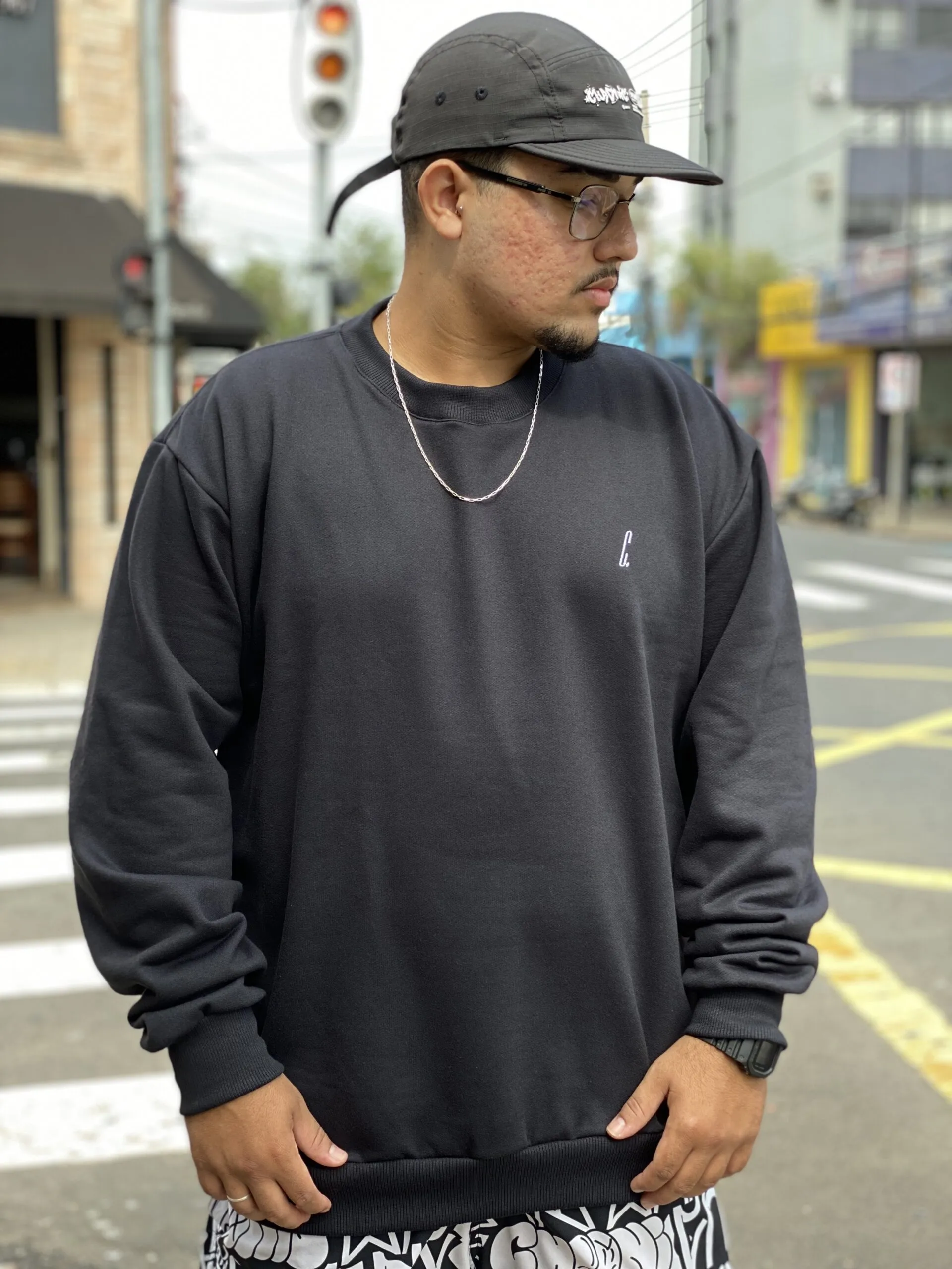 MOLETOM GOLA CARECA  PLANO C. BORDADO "C" PRETO - Imagem 6