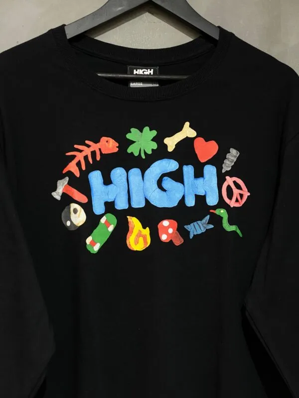 CAMISETA LONGSLEEVE HIGH CLAY BLACK - Imagem 4