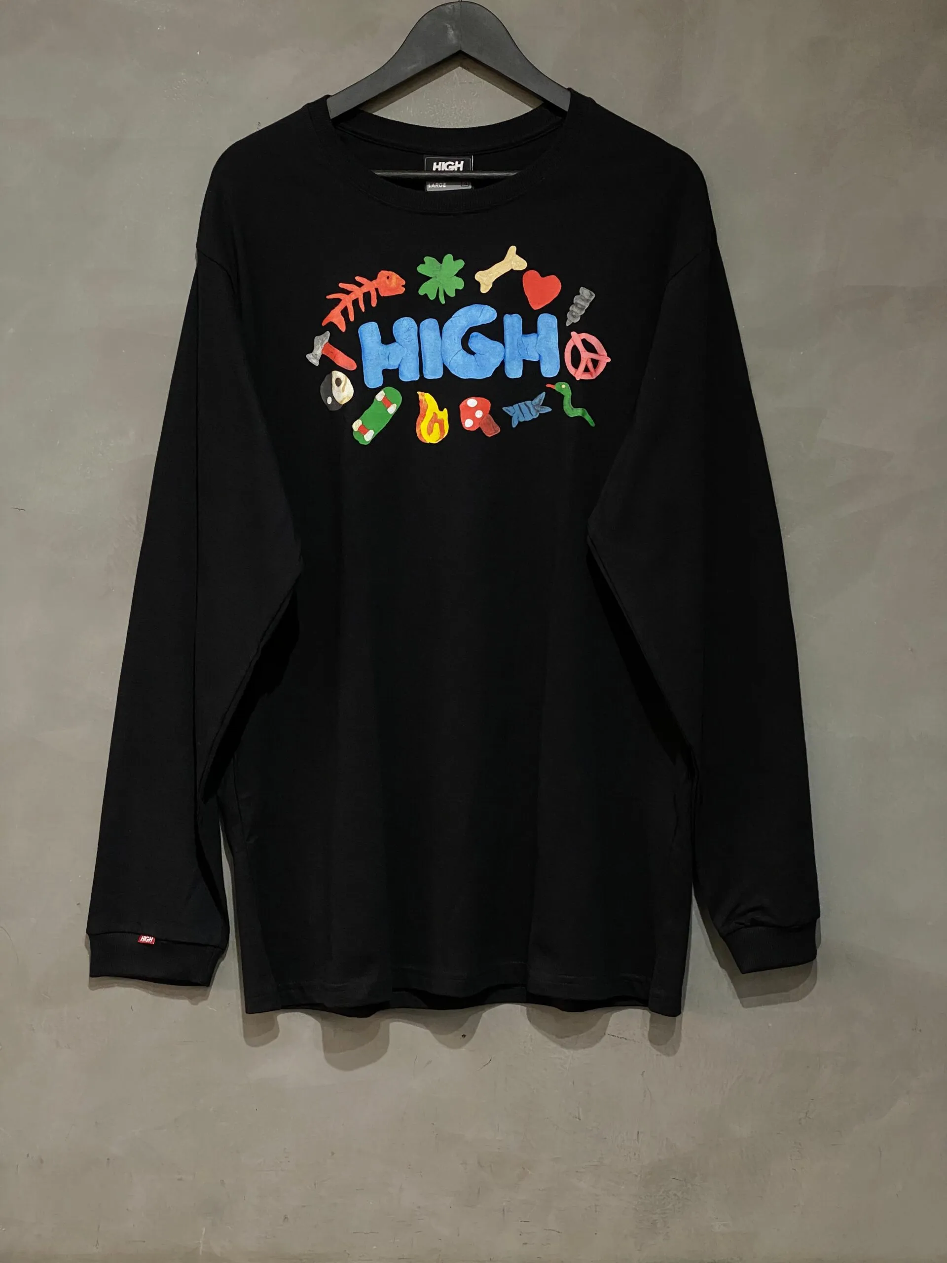 CAMISETA LONGSLEEVE HIGH CLAY BLACK
