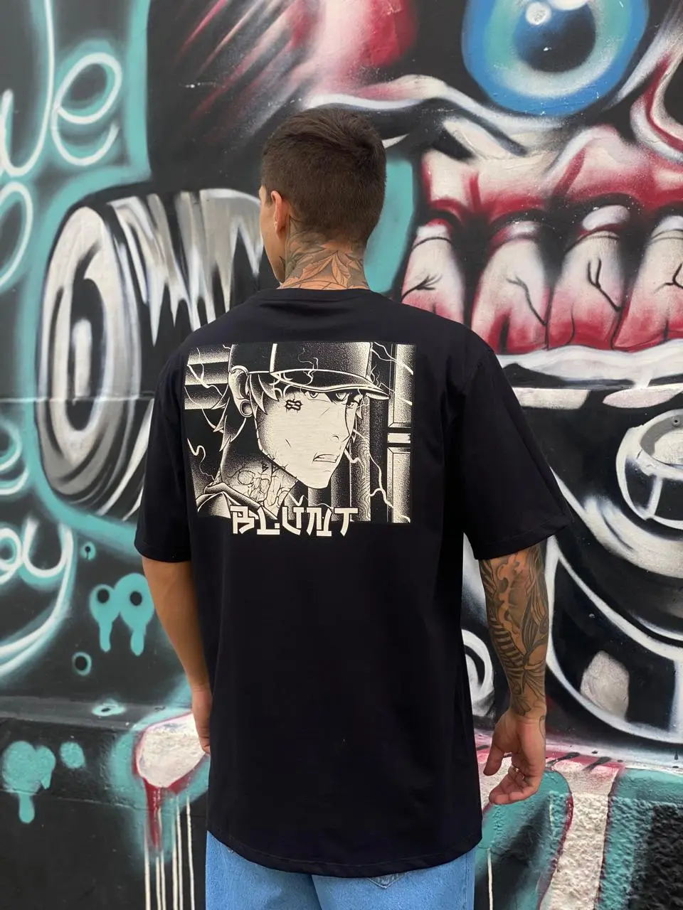CAMISETA BLUNT ANGRY ANIME PRETO
