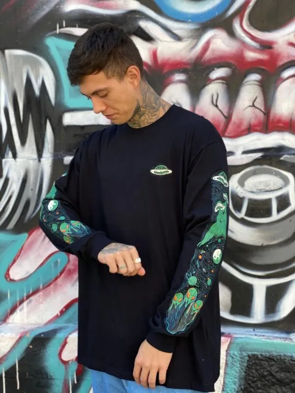 CAMISETA ML BLUNT MARTIAN PRETO