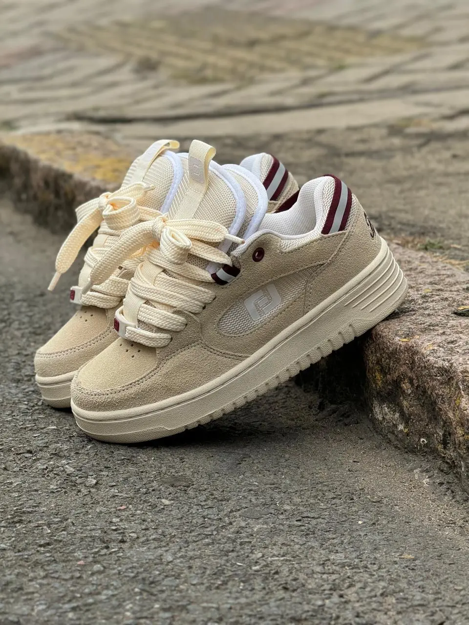 Tênis Freeday Switch  Creme Bordô