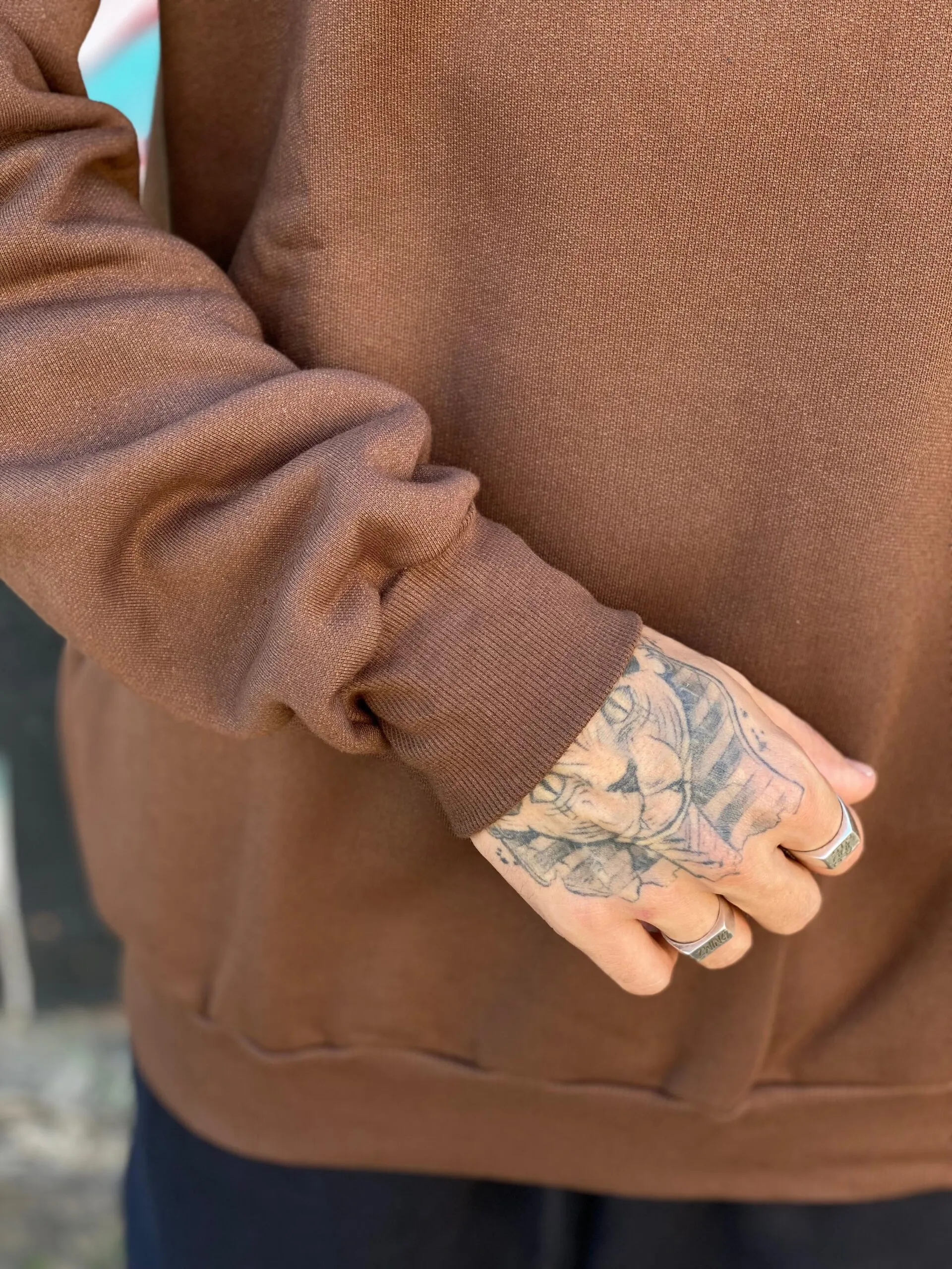 MOLETOM CARECA PLANO C. BORDADO XADREZ MOCHA - Imagem 3