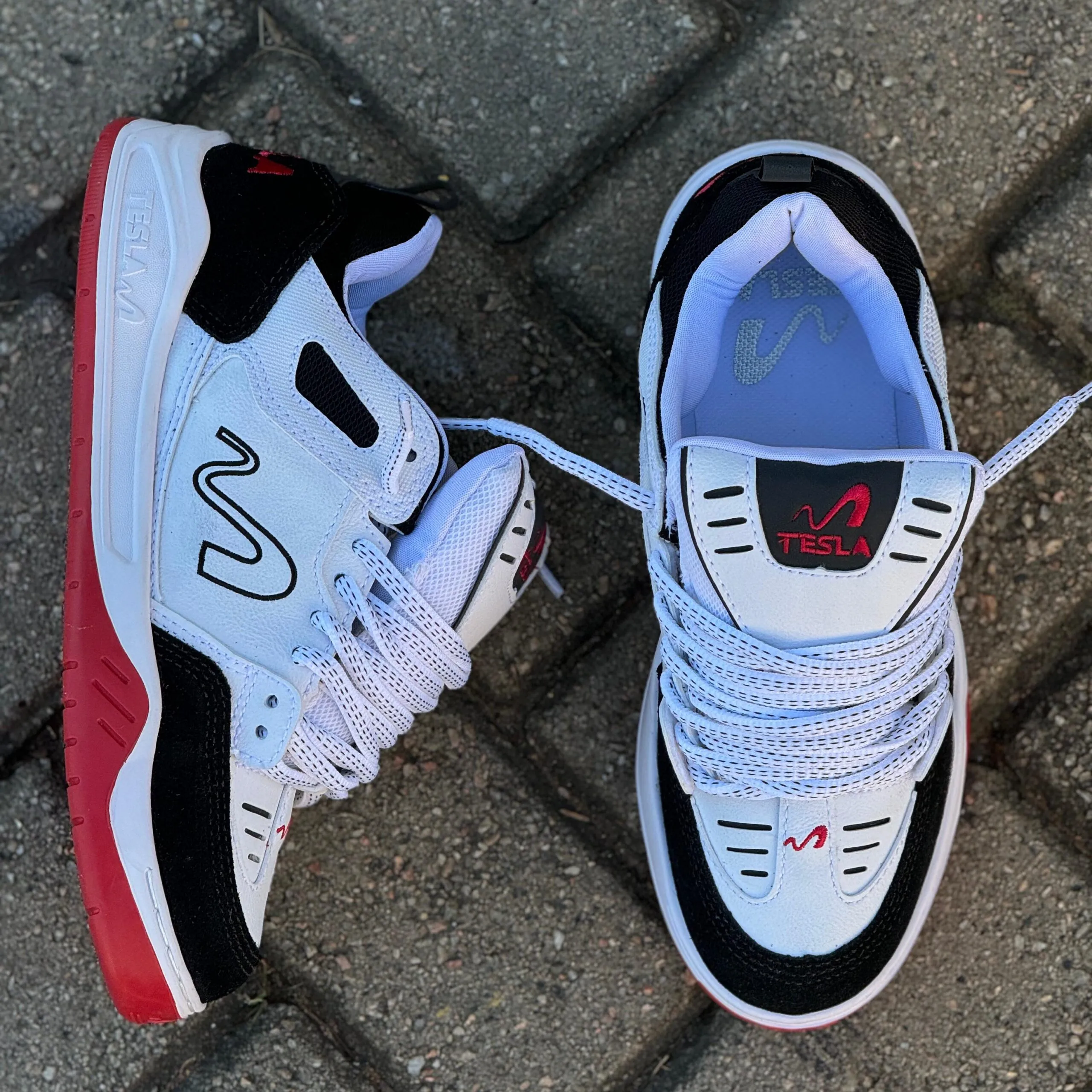 TÊNIS TESLA NINE BLACK WHITE RED - Imagem 5