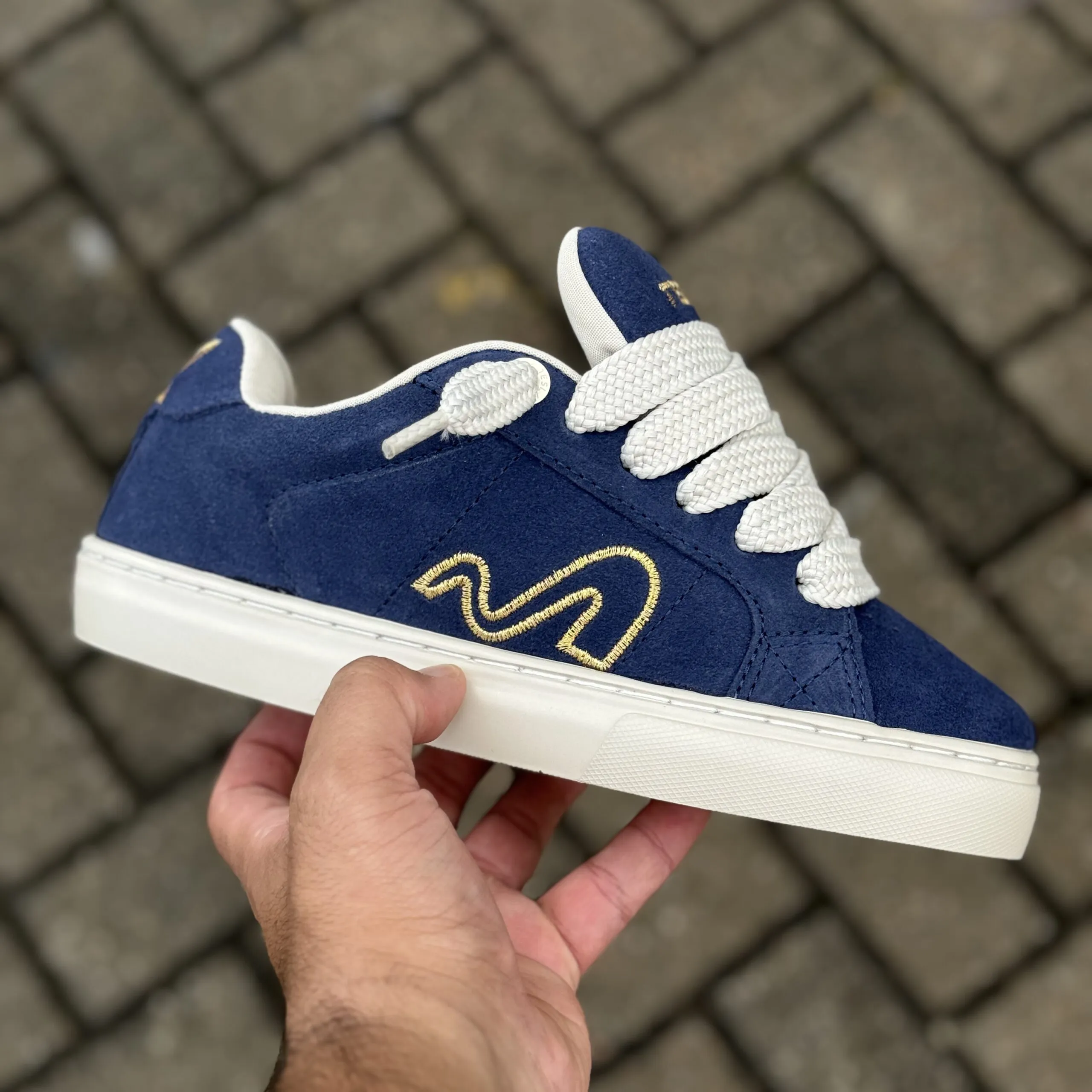 TESLA HERTZ NAVY GOLD - Imagem 9