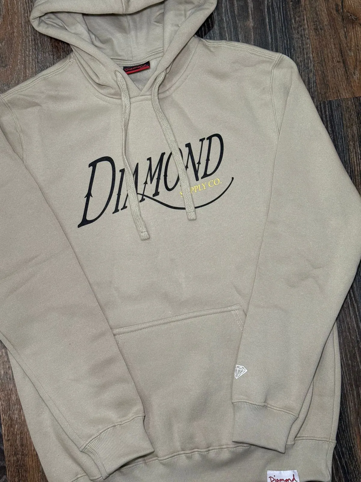 MOLETOM CANGURU DIAMOND DEATH ANGELS AREIA - Imagem 3