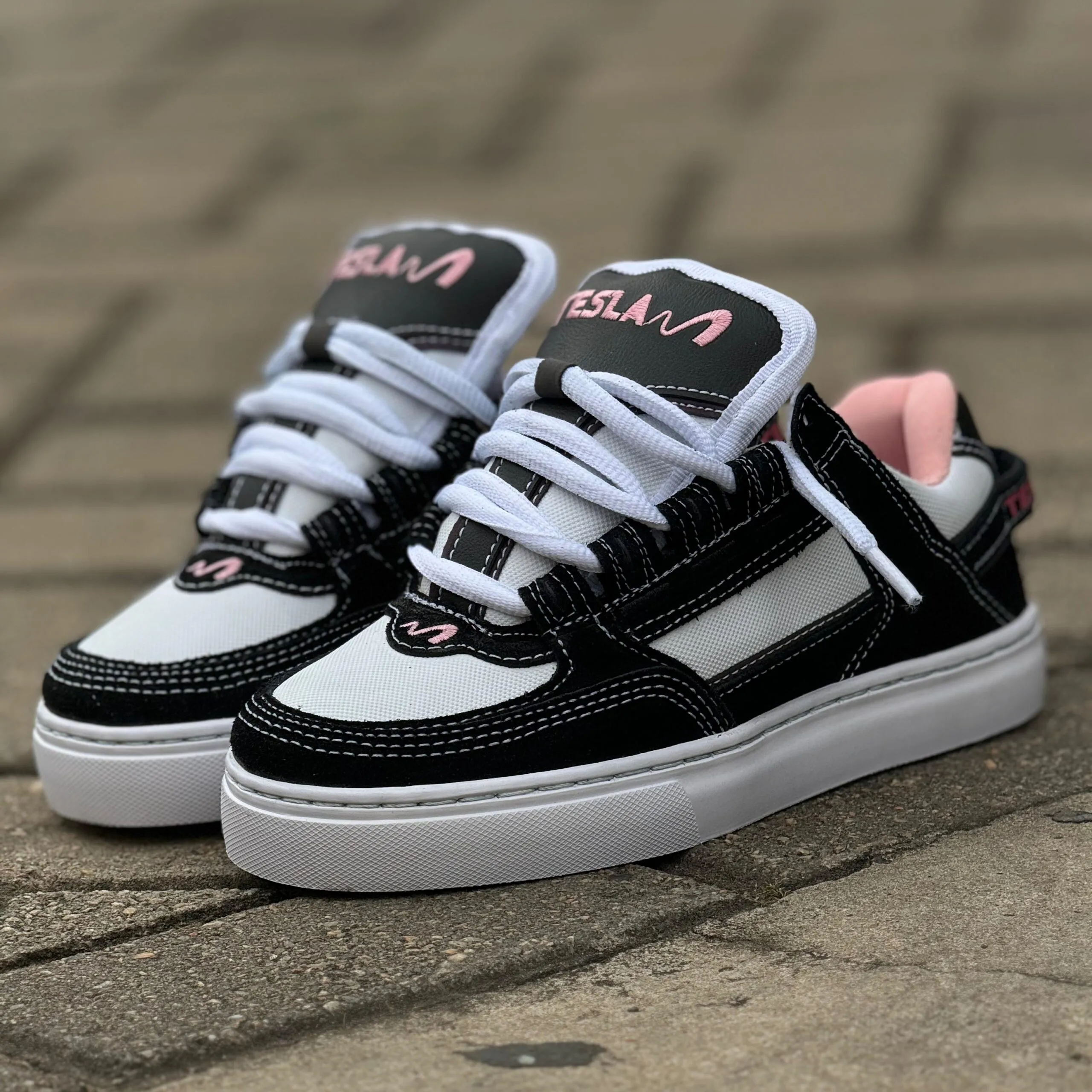 TÊNIS TESLA COIL BLACK ROSE - Imagem 3