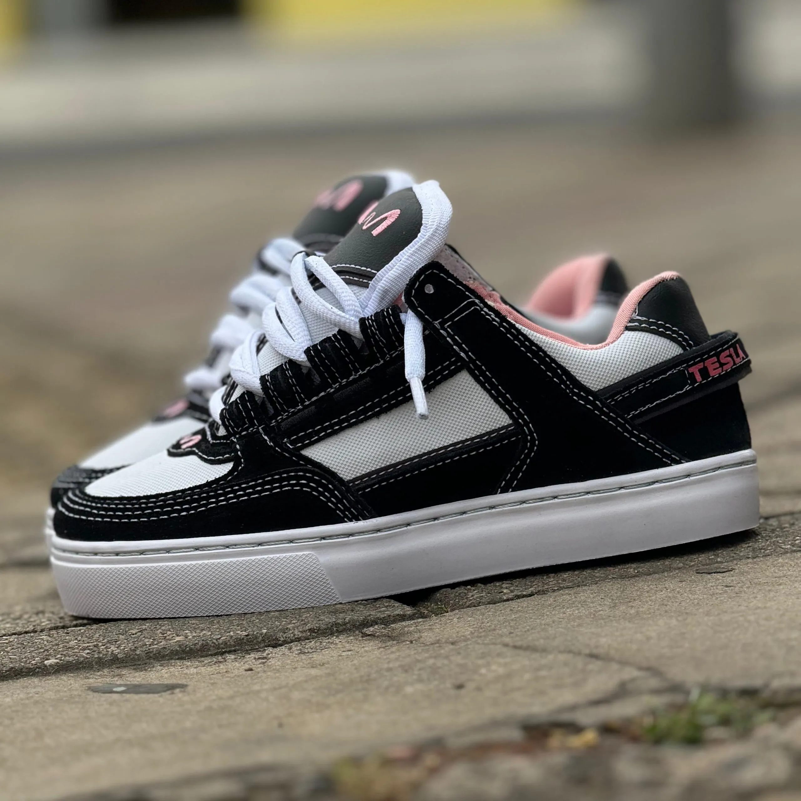 TÊNIS TESLA COIL BLACK ROSE