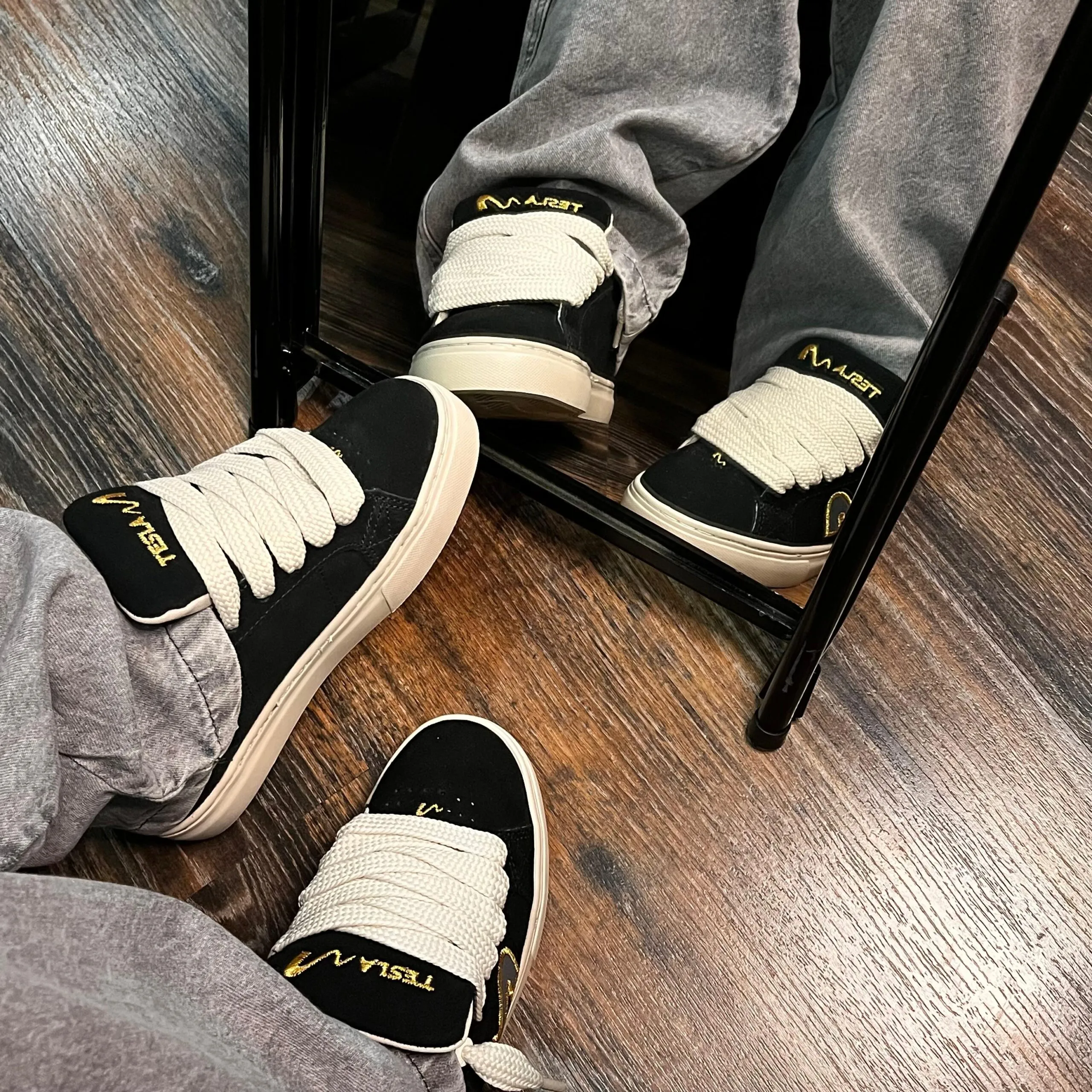 TÊNIS TESLA HERTZ BLACK GOLD - Imagem 10