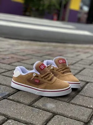 TENIS HOCKS FLAT LITE INFRA CAMEL