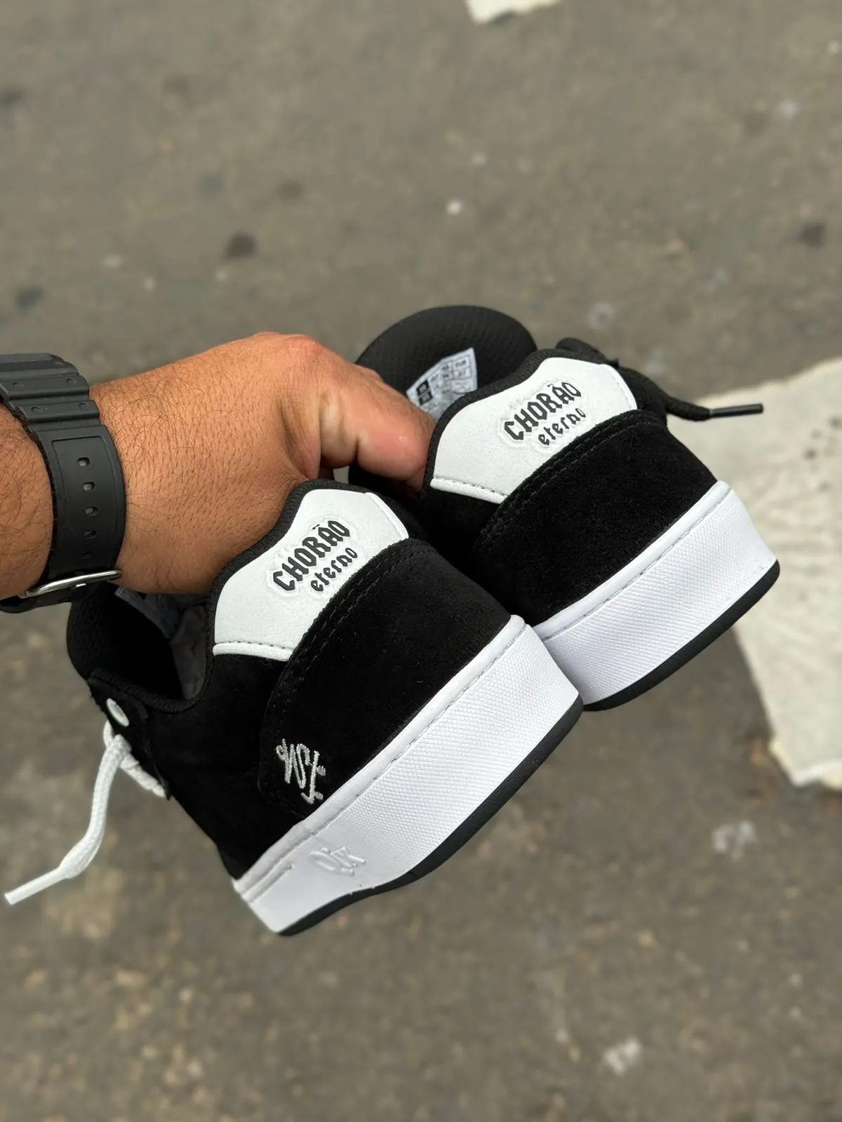 Tenis Qix Allan Mesquita Preto Branco - Imagem 6