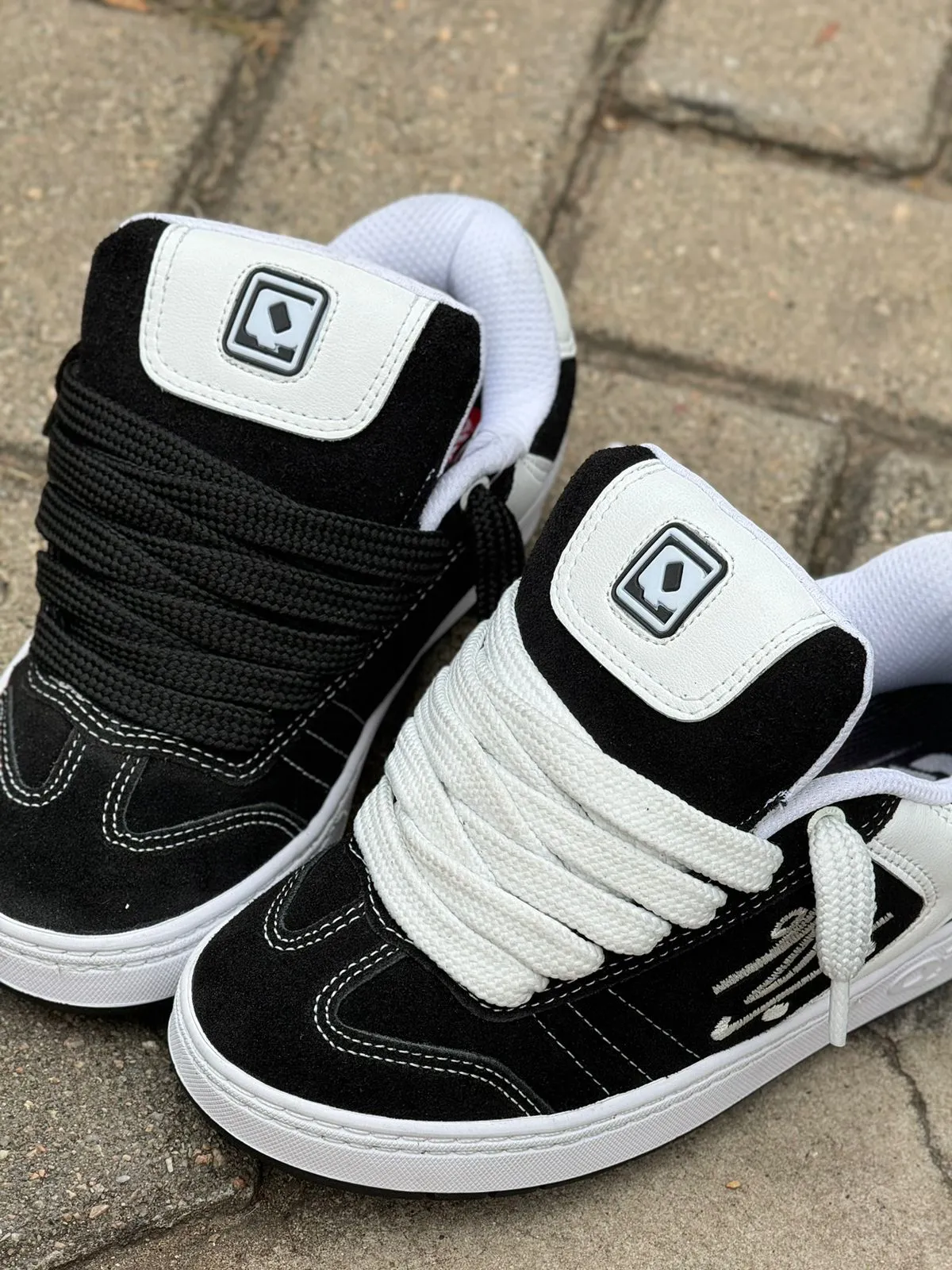 Tenis Qix Chorão Lado B Preto Branco - Imagem 5