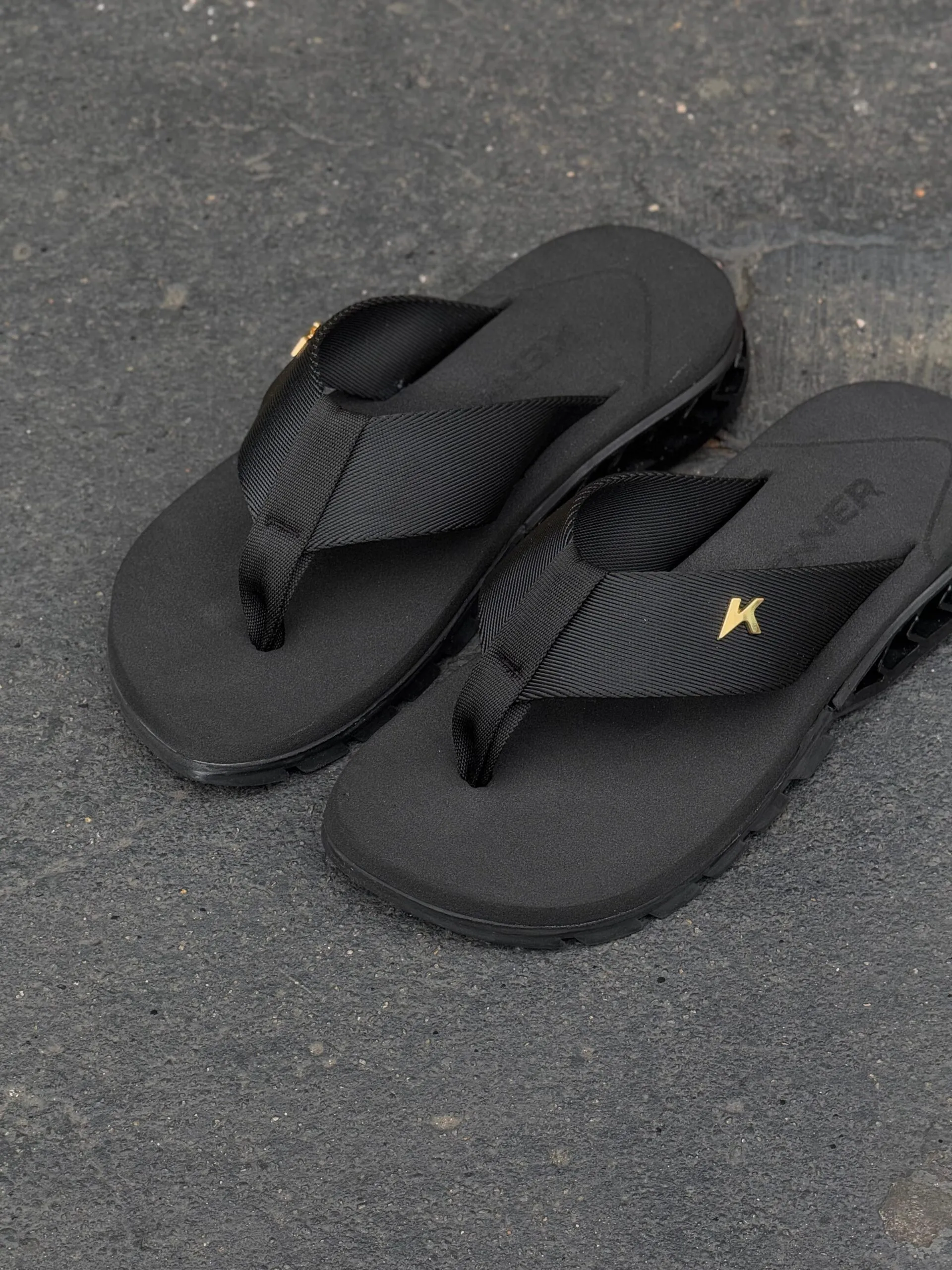 CHINELO KENNER RAKKA PRETO - Imagem 2