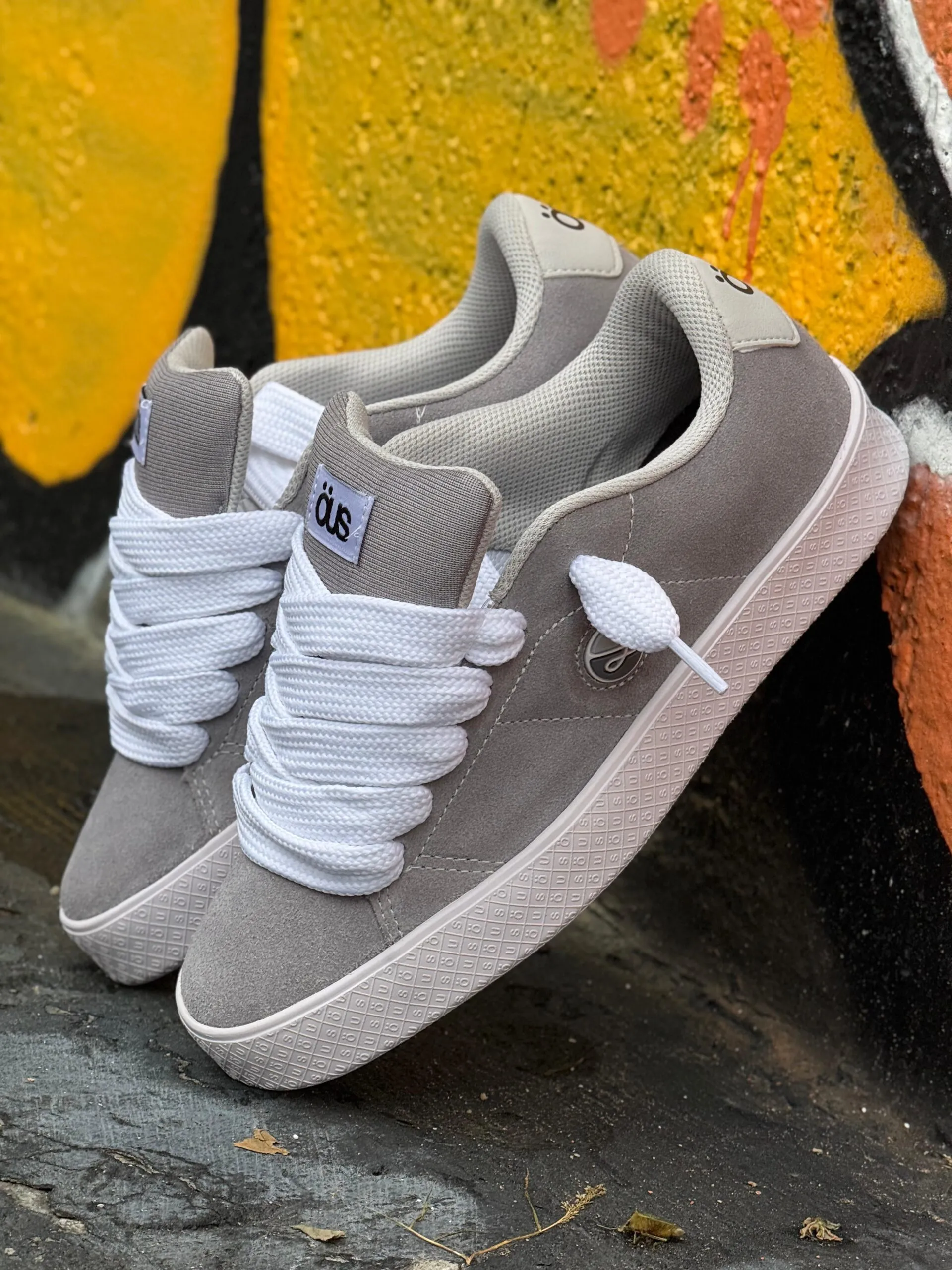 Tênis ÖUS Dots Cinza Essencial - Imagem 3