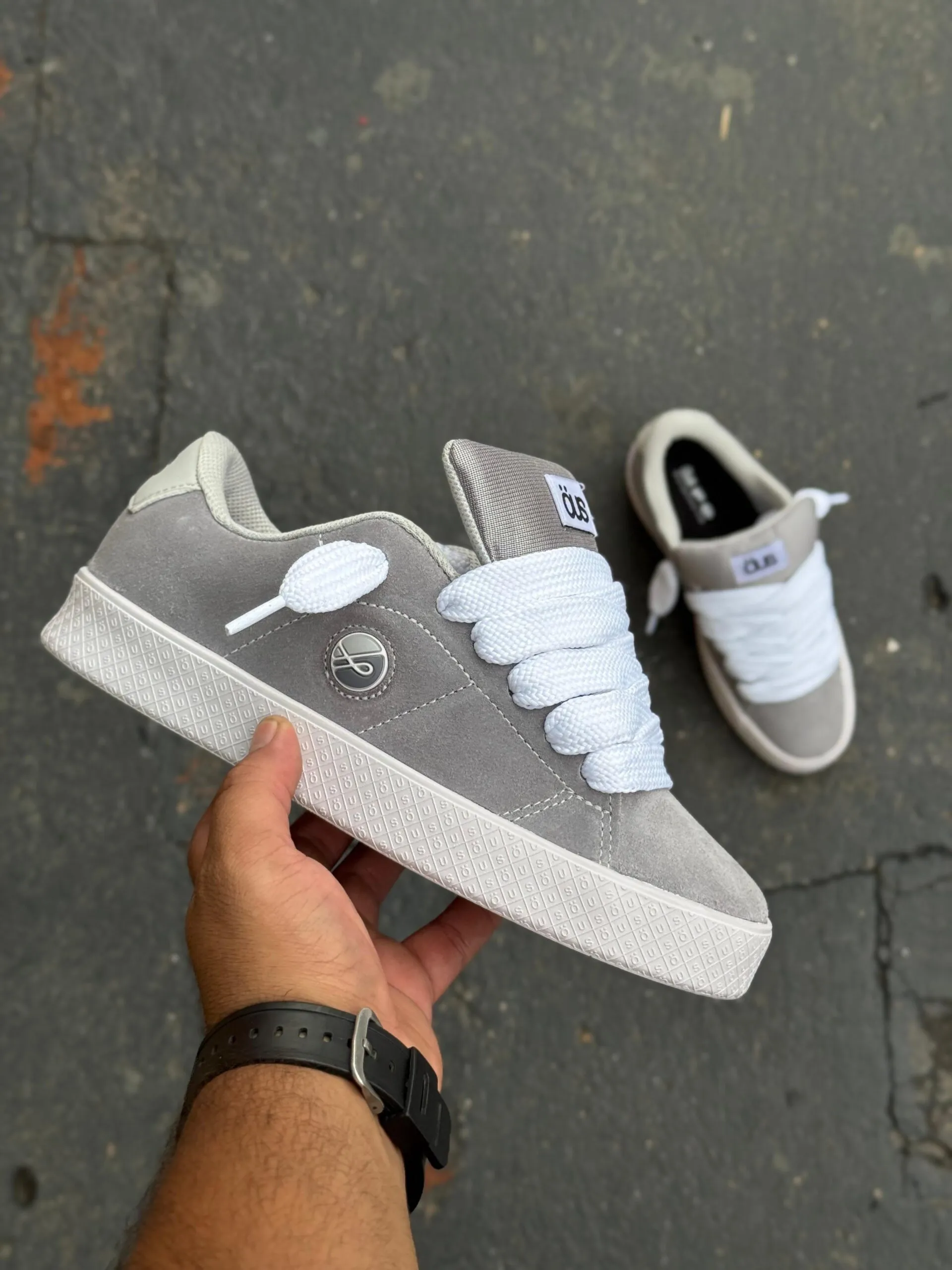 Tênis ÖUS Dots Cinza Essencial - Imagem 7