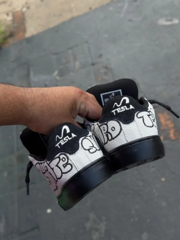 Tênis Tesla Hertz Off White Bomb - Imagem 11